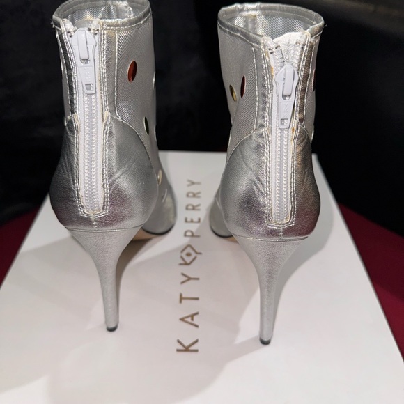 Katy Perry Collections Silver Mesh Heels with Colorful Dots RARE pair - Picture 4 of 8